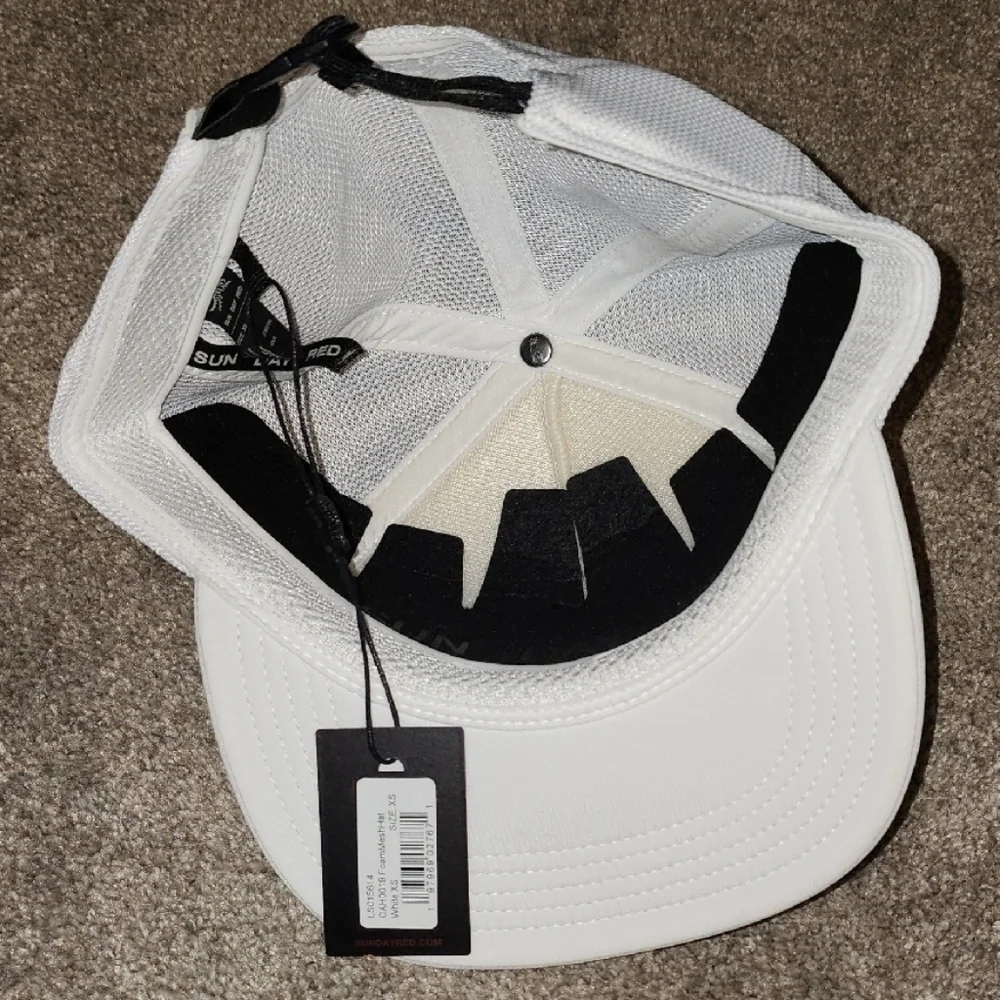 Sunday White Trucker Hat with Black Inner Details - Picture 3 of 5